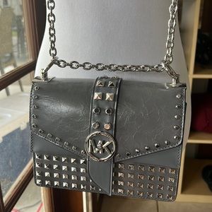 Beautiful Michael Kors cross body, brand new
